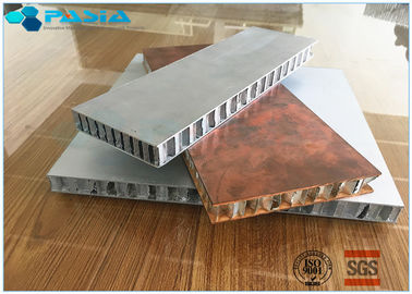 Chine Panneaux en aluminium de nid d'abeilles de longue durée, taille adaptée aux besoins du client par matériel de nid d'abeilles fournisseur